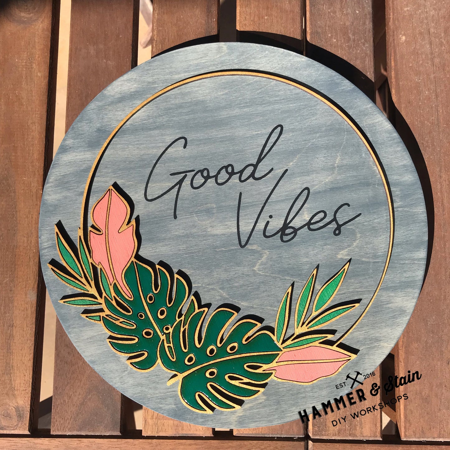 Palm Leaves Good Vibes 12in Round