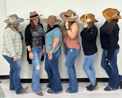 10/10 Friday 4:00pm - Hat Bar Experience