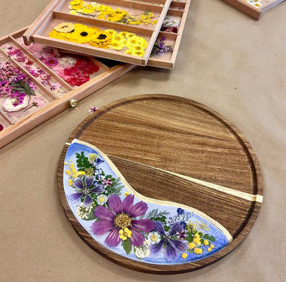 09/27 Saturday 11:00am - Pressed Flowers Resin Board